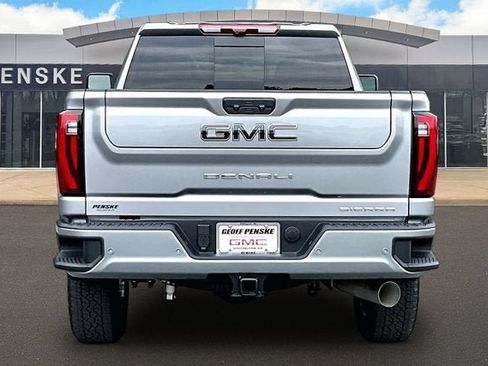 New 2026 GMC Sierra 2500 Denali Ultimate w/ Max Trailering Package AWD/4WD image 4
