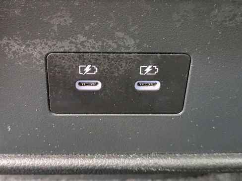Used 2025 Nissan Rogue SV AWD/4WD image 14