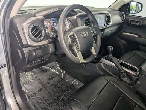 Used 2023 Toyota Tacoma SR5 w/ Technology Package RWD image 11