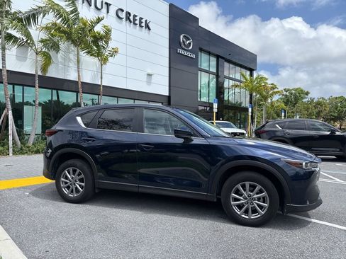 Used 2023 MAZDA CX-5 AWD 2.5 S w/ Preferred Package image 3