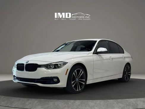 Used 2018 BMW 330i Sedan w/ Shadow Sport Edition RWD image 2