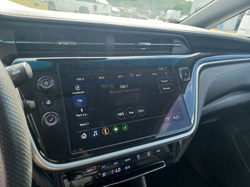Used 2023 Chevrolet Bolt LT FWD image 10