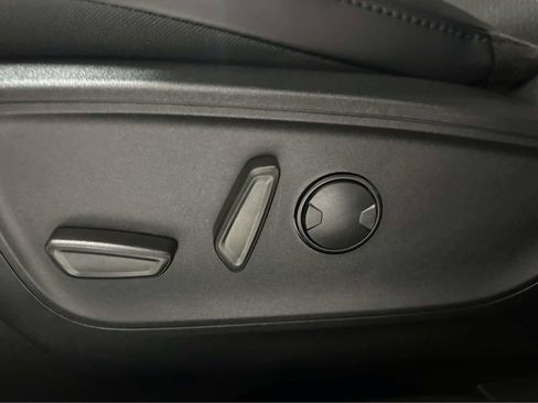 New 2025 Ford Escape ST-Line w/ Cold Weather Package AWD/4WD image 19