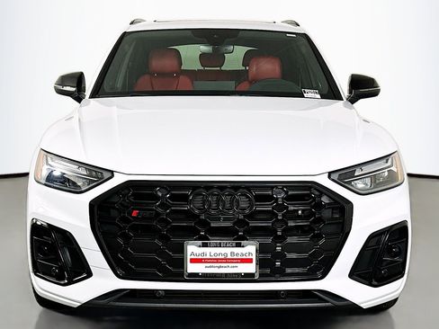 Used 2024 Audi SQ5 Premium Plus w/ Premium Plus Package AWD/4WD image 2