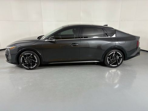 New 2026 Kia K4 GT-Line FWD image 5