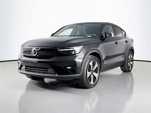 Certified 2023 Volvo C40 P8 Recharge Plus image 3