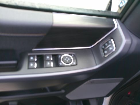 Used 2025 Ford F150 Lightning Lariat image 22