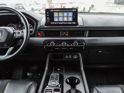 Certified 2024 Honda Pilot EX-L image 15