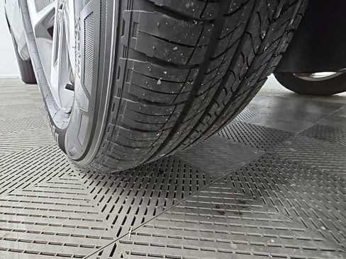 Used 2025 Honda Pilot EX-L image 48