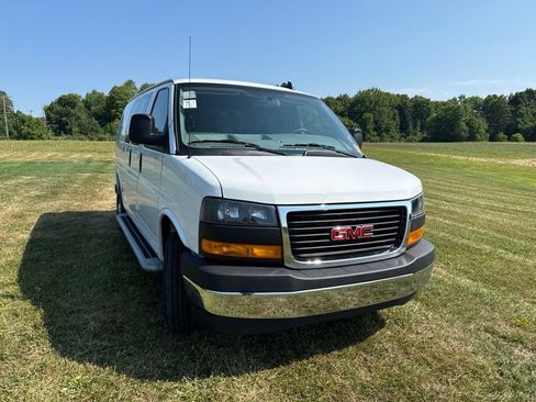 Used 2025 GMC Savana 2500 w/ Driver Convenience Package RWD image 2