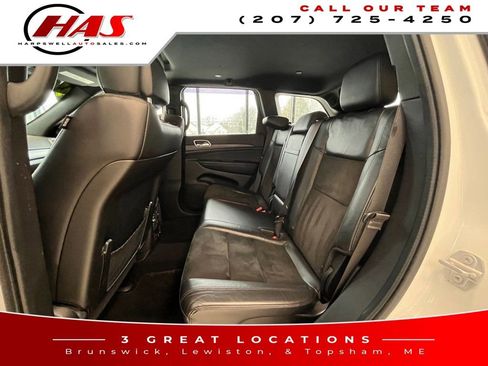 Used 2022 Jeep Grand Cherokee Laredo X image 11