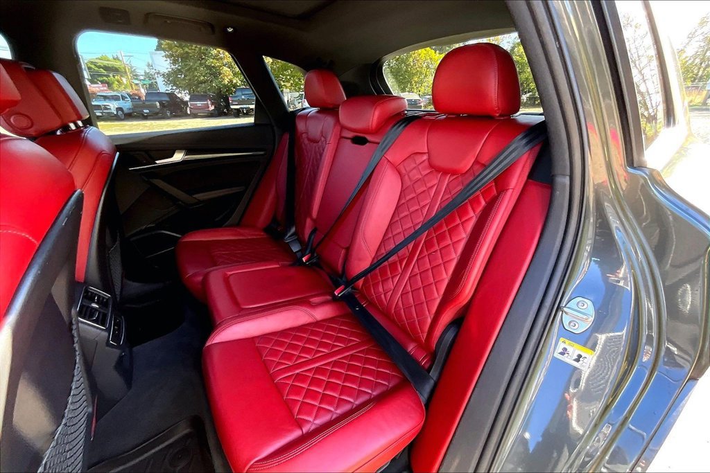 Used 2018 Audi SQ5 Premium Plus w/ S Sport Package AWD/4WD image 21