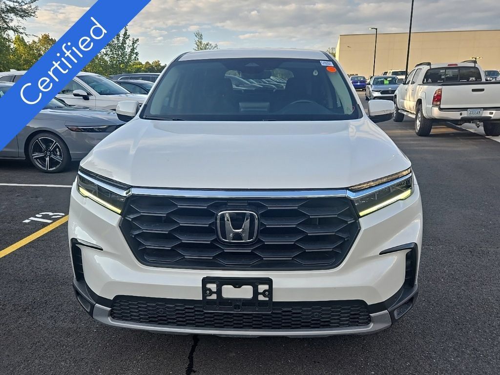 Certified 2025 Honda Pilot EX-L image 2