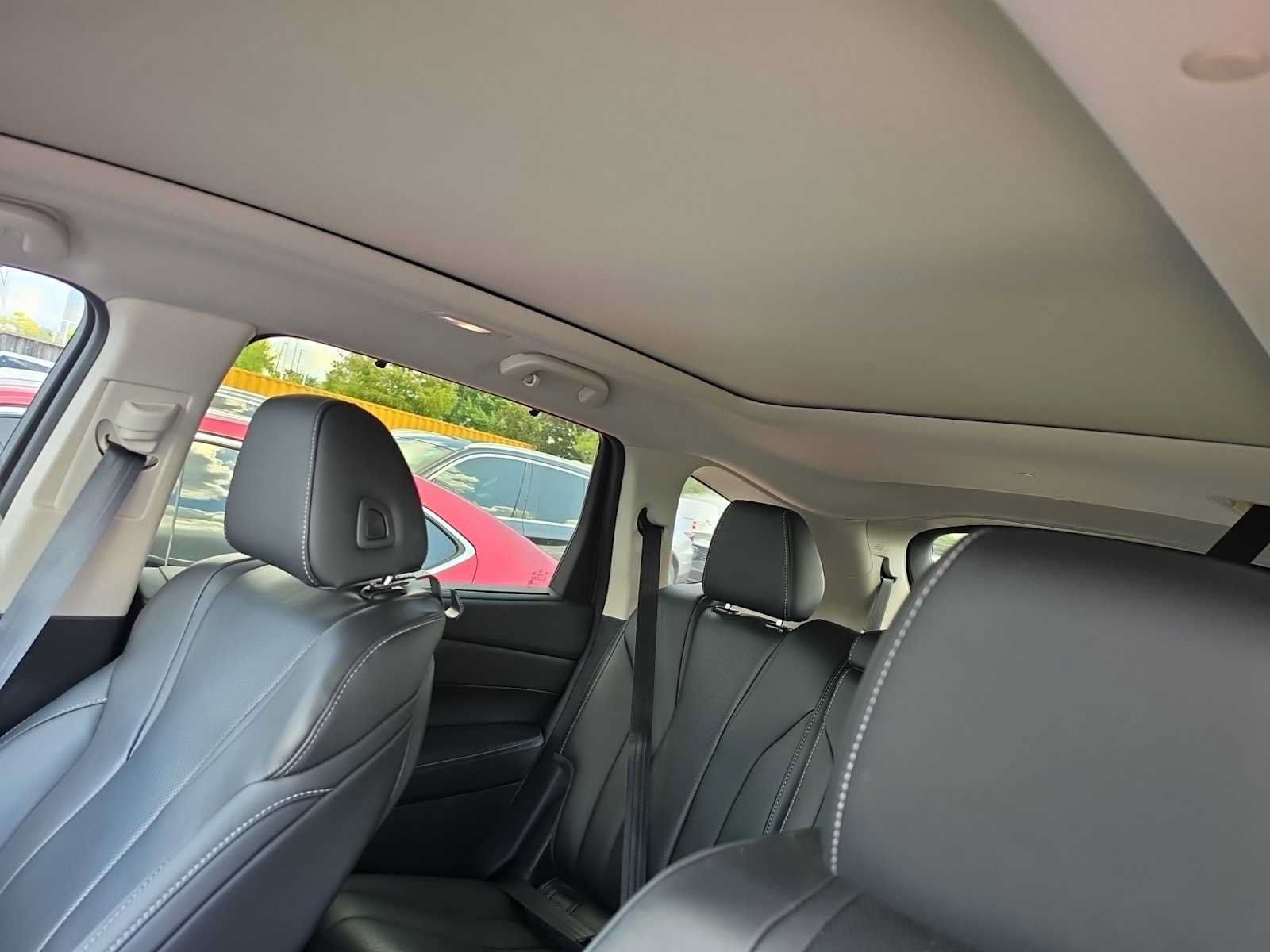Used 2023 Acura MDX w/ Technology Package FWD image 8