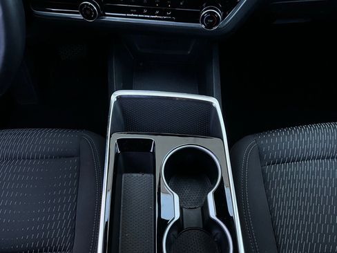 Used 2025 Chevrolet Equinox LT image 14