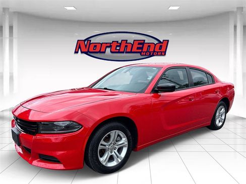 Used 2023 Dodge Charger SXT image 6