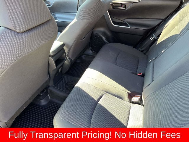 Used 2019 Toyota RAV4 LE w/ All Weather Liner Package AWD/4WD image 17