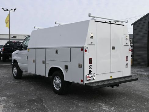 New 2025 Ford E-350 and Econoline 350 Super Duty w/ Power Equipment Group image 6