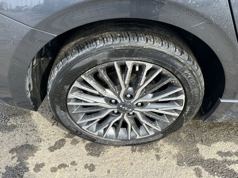 Certified 2024 Kia Forte GT-Line image 19