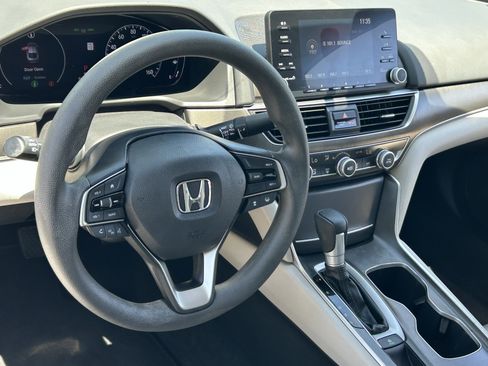 Used 2019 Honda Accord LX image 25