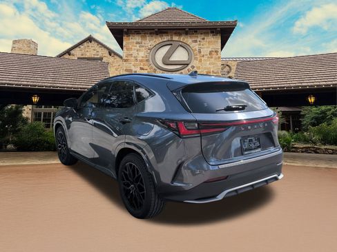 Used 2022 Lexus NX 350 F Sport w/ Towing Package (2000 Lbs) AWD/4WD image 3
