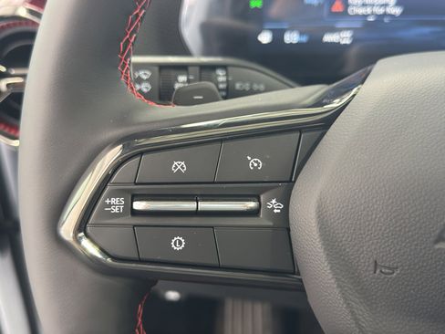 New 2026 Chevrolet Equinox RS w/ Convenience Package III AWD/4WD image 18