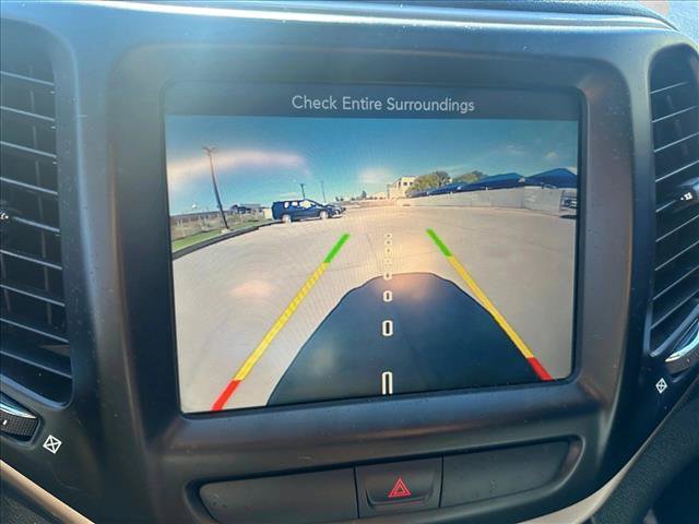 Used 2016 Jeep Cherokee Limited AWD/4WD image 14