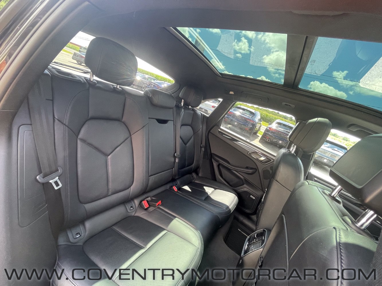 Used 2018 Porsche Macan GTS AWD/4WD image 37