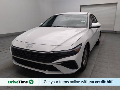 Used 2025 Hyundai Elantra SE FWD image 1