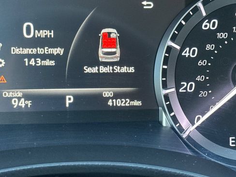 Used 2023 Toyota Highlander LE AWD/4WD image 30