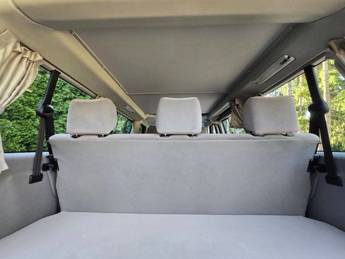 Used 1999 Volkswagen Eurovan MV FWD image 25