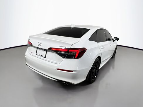 Used 2025 Honda Civic Sport image 4
