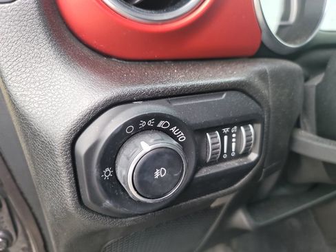 Used 2020 Jeep Wrangler Unlimited Rubicon AWD/4WD image 16