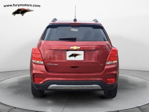 Used 2019 Chevrolet Trax LT w/ LT Convenience Package AWD/4WD image 4