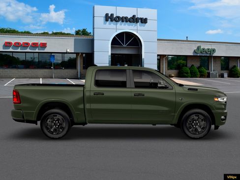 New 2026 RAM 1500 Big Horn AWD/4WD image 9