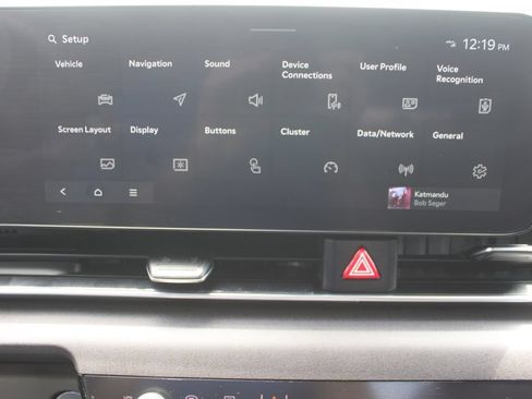 Used 2025 Kia Carnival EX FWD image 55
