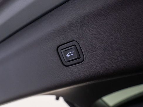 Used 2023 Buick Enclave Essence w/ Experience Buick Package image 31