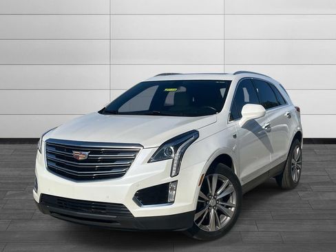 Used 2017 Cadillac XT5 Luxury FWD image 1