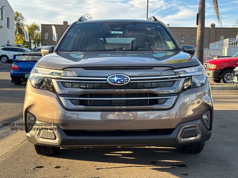 New 2025 Subaru Forester Limited image 3