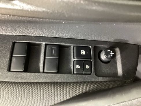 Used 2023 Toyota Corolla LE FWD image 17