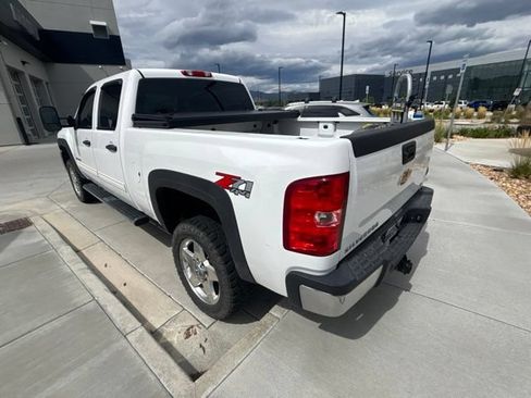 Used 2013 Chevrolet Silverado 2500 LT w/ Interior Plus Package AWD/4WD image 4