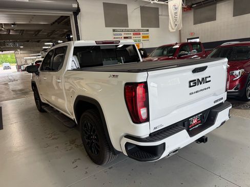 Used 2023 GMC Sierra 1500 Elevation w/ Elevation Premium Package AWD/4WD image 7