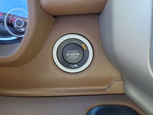 Used 2021 RAM 1500 Laramie image 24