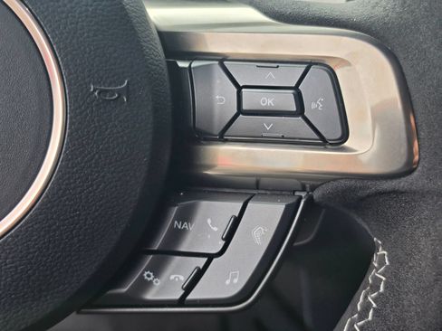Used 2020 Ford Mustang Shelby GT500 w/ Technology Package RWD image 11