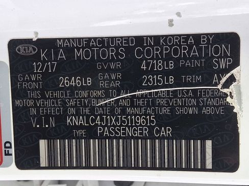 Used 2018 Kia Cadenza Premium w/ Luxury Package image 28