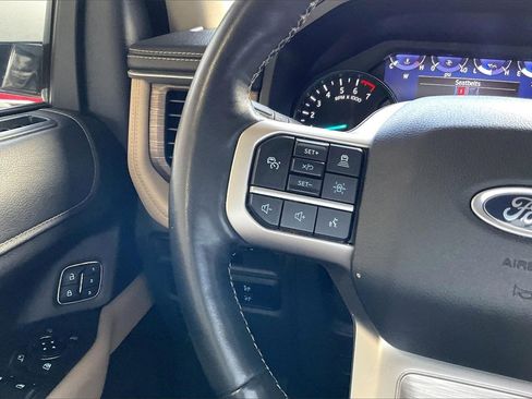 Used 2024 Ford Expedition Max Limited image 8