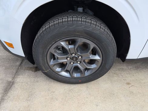 New 2025 Ford Maverick XLT w/ XLT Luxury Package image 15