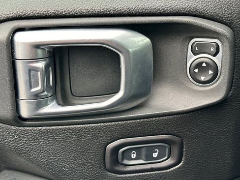 Used 2020 Jeep Wrangler Unlimited Rubicon image 13