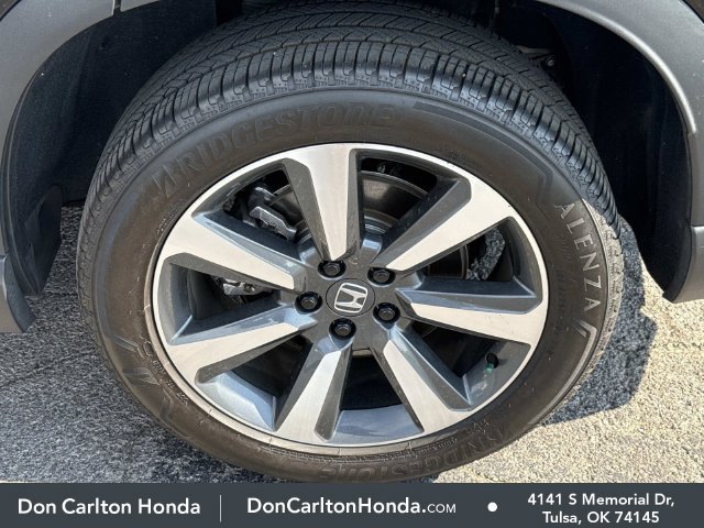 Used 2025 Honda Pilot Elite image 32