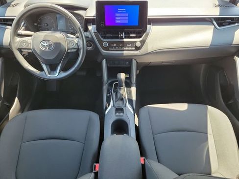 Used 2023 Toyota Corolla Cross LE w/ Moonroof Package AWD/4WD image 12